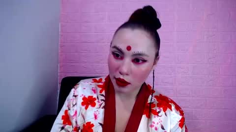   online show from 11/12/25, 04:51