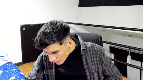 Snapshot of dominic_radccliffe chatting on 11/15/25, 11:54 Your real love online show from 11/15/25, 11:54