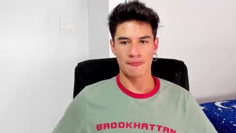 Snapshot of dominic_radccliffe chatting on 12/01/25, 07:30 Your real love online show from 12/01/25, 07:30