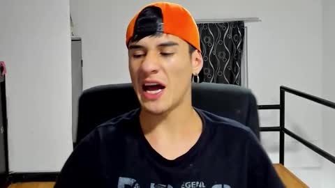 Snapshot of dominic_radccliffe chatting on 01/16/26, 01:20 Your real love online show from 01/16/26, 01:20