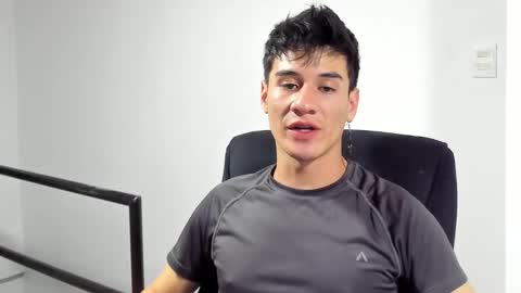 Snapshot of dominic_radccliffe chatting on 02/04/26, 04:51 Your real love online show from 02/04/26, 04:51