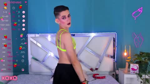 Snapshot of dominic_thailor chatting on 12/29/24, 05:01 Dominic online show from 12/29/24, 05:01