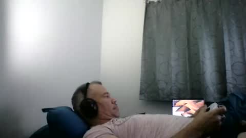 Snapshot of dominicanorico chatting on 12/01/24, 08:20 luis online show from 12/01/24, 08:20