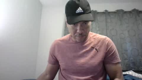 Snapshot of dominicanorico chatting on 12/16/24, 04:02 luis online show from 12/16/24, 04:02