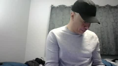 Snapshot of dominicanorico chatting on 12/21/24, 05:14 luis online show from 12/21/24, 05:14