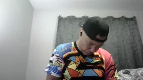 Snapshot of dominicanorico chatting on 12/31/24, 06:05 luis online show from 12/31/24, 06:05