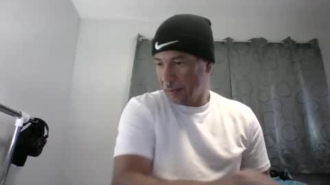 Snapshot of dominicanorico chatting on 09/28/25, 03:50 luis online show from 09/28/25, 03:50