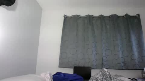 Snapshot of dominicanorico chatting on 10/08/25, 10:40 luis online show from 10/08/25, 10:40