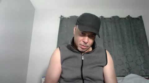 Snapshot of dominicanorico chatting on 10/26/25, 04:07 luis online show from 10/26/25, 04:07