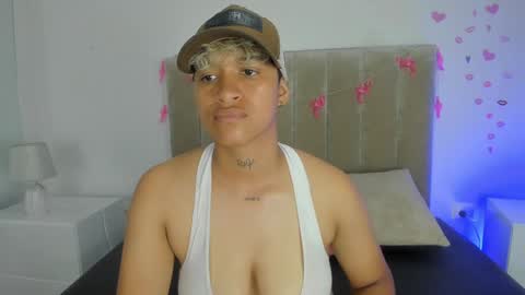 Snapshot of dominick_joness chatting on 02/01/25, 10:44 Dominick  online show from 02/01/25, 10:44