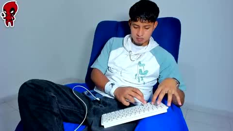  Dominic  online show from 04/29/26, 01:32