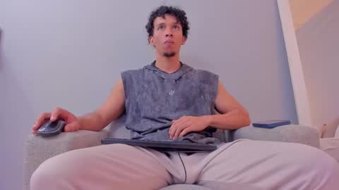 Dominick Star online show from 10/29/25, 03:53