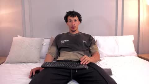 Dominick Star online show from 01/18/26, 04:49