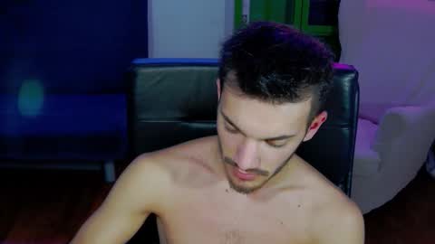 Snapshot of dominicvalente chatting on 11/03/25, 10:21 dominicvalente online show from 11/03/25, 10:21