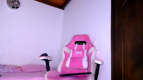   online show from 04/07/26, 04:02