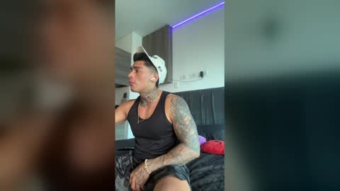 Only fans Ronnie col---InstaRonniecolleman  online show from 03/28/26, 06:18