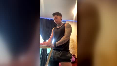 Only fans Ronnie col---InstaRonniecolleman  online show from 07/16/26, 11:38