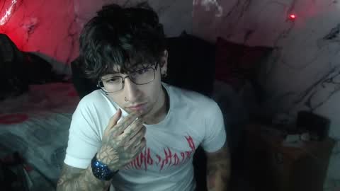 Snapshot of dominus_kane chatting on 04/20/26, 05:10 dominus_kane online show from 04/20/26, 05:10