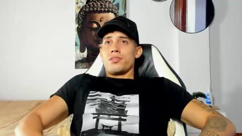Snapshot of dominyck_ chatting on 07/11/26, 04:15 dominyck_ online show from 07/11/26, 04:15