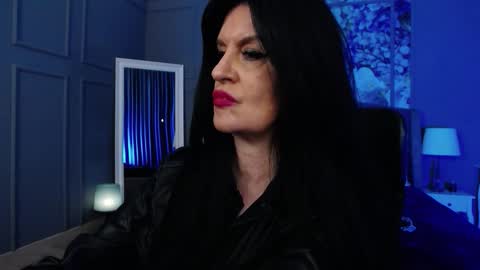 Snapshot of dommelisa chatting on 01/18/26, 10:57 Dom Melisa online show from 01/18/26, 10:57