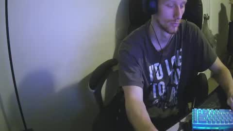 Snapshot of domohead0 chatting on 06/26/26, 06:51 dom online show from 06/26/26, 06:51