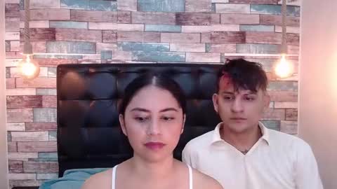 Snapshot of dona_and_carl2 chatting on 12/05/25, 12:03 DONA Y CARL online show from 12/05/25, 12:03