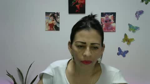 Snapshot of doncella_7 chatting on 01/08/25, 11:54 doncella_7 online show from 01/08/25, 11:54