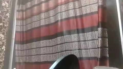 Snapshot of donglish718856 chatting on 12/03/25, 06:10 donglish718856 online show from 12/03/25, 06:10