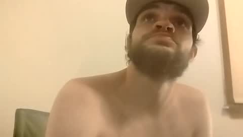 Snapshot of donglish718856 chatting on 12/19/25, 10:11 donglish718856 online show from 12/19/25, 10:11