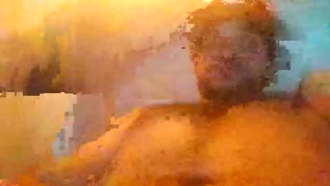 Snapshot of donglish718856 chatting on 01/06/26, 09:13 donglish718856 online show from 01/06/26, 09:13