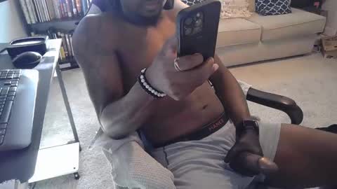 Snapshot of donjon813 chatting on 03/03/25, 01:20 DonJon813 online show from 03/03/25, 01:20