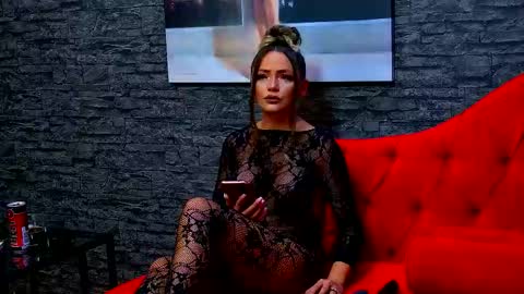 Donna online show from 10/13/25, 06:08