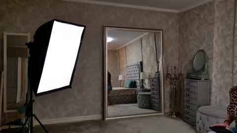 Donna online show from 03/31/26, 05:57