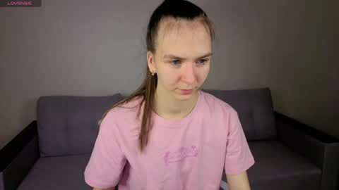 Donna Le online show from 04/13/26, 01:44