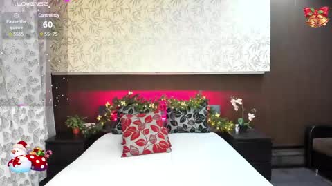 Snapshot of donnaaa_evans chatting on 12/20/24, 04:20 Donna On GMT2 Mon-Fri 3-9 AM online show from 12/20/24, 04:20