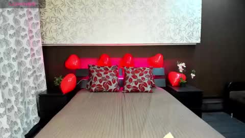 Snapshot of donnaaa_evans chatting on 02/16/25, 11:59 Donna On GMT2 Mon-Fri 3-9 AM online show from 02/16/25, 11:59