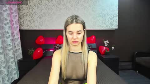 Snapshot of donnaaa_evans chatting on 02/20/25, 12:08 Donna On GMT2 Mon-Fri 3-9 AM online show from 02/20/25, 12:08