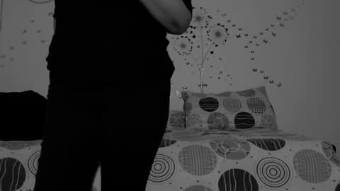 Snapshot of donnaconforme chatting on 12/27/24, 12:34 Dona online show from 12/27/24, 12:34