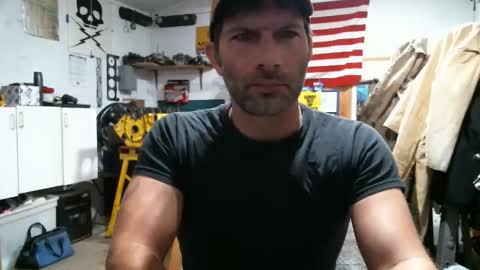 Snapshot of donniestone chatting on 10/23/25, 03:22 donniestone online show from 10/23/25, 03:22