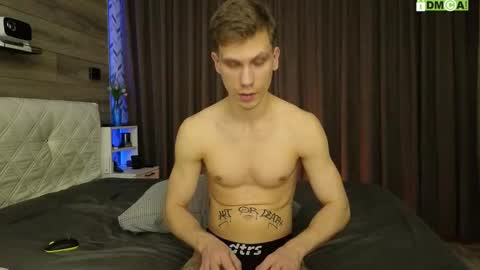 Snapshot of donnikon chatting on 11/19/25, 07:03 Nikon online show from 11/19/25, 07:03