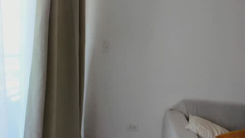 Donatella online show from 12/05/24, 12:00