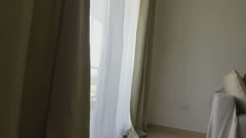 Donatella online show from 12/26/24, 12:05