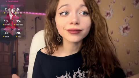 Snapshot of dontoke_ chatting on 02/01/25, 05:05 Nicole online show from 02/01/25, 05:05