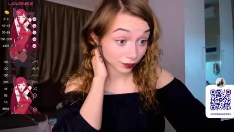 Snapshot of dontoke_ chatting on 11/18/25, 07:07 Nicole online show from 11/18/25, 07:07