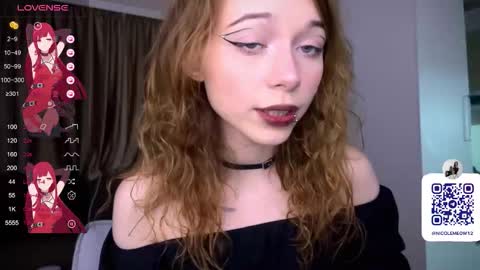 Snapshot of dontoke_ chatting on 12/19/25, 11:34 Nicole online show from 12/19/25, 11:34