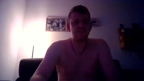 Snapshot of dony83mv chatting on 01/04/25, 04:54 dony83mv online show from 01/04/25, 04:54