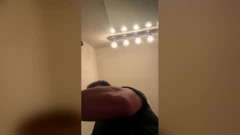 Snapshot of doodlez224472 chatting on 12/23/25, 08:34 doodlez224472 online show from 12/23/25, 08:34