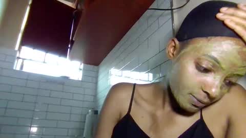 dora05191 online show from 09/10/25, 08:36