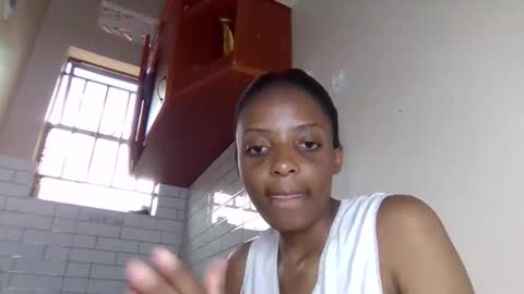 dora05191 online show from 10/09/25, 10:24