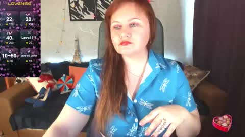 Snapshot of doraross chatting on 02/13/26, 10:33 Dora online show from 02/13/26, 10:33